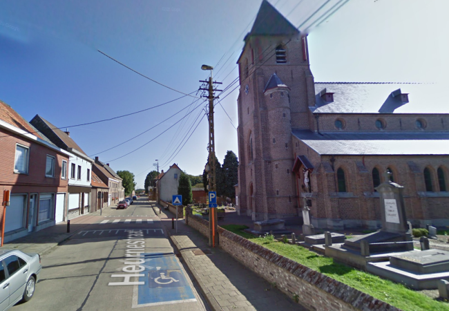 Heurnestraat t.h.v. kerk onderbroken