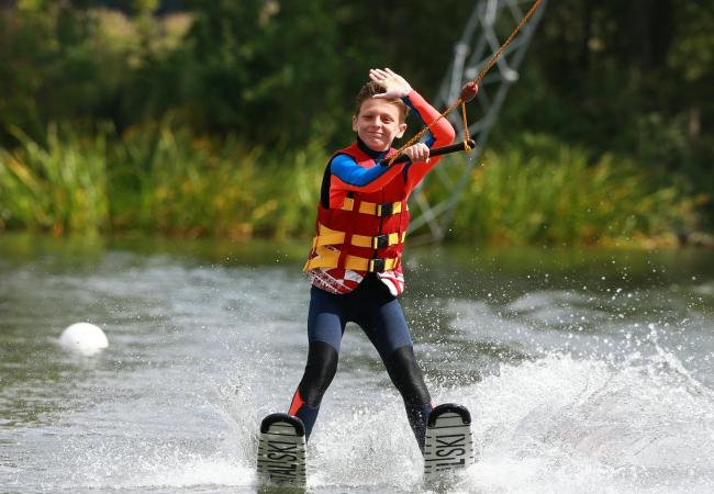 Oudenaarde: sportkamp waterski/wakeboard + avontuur (met overnachting) © sportievak